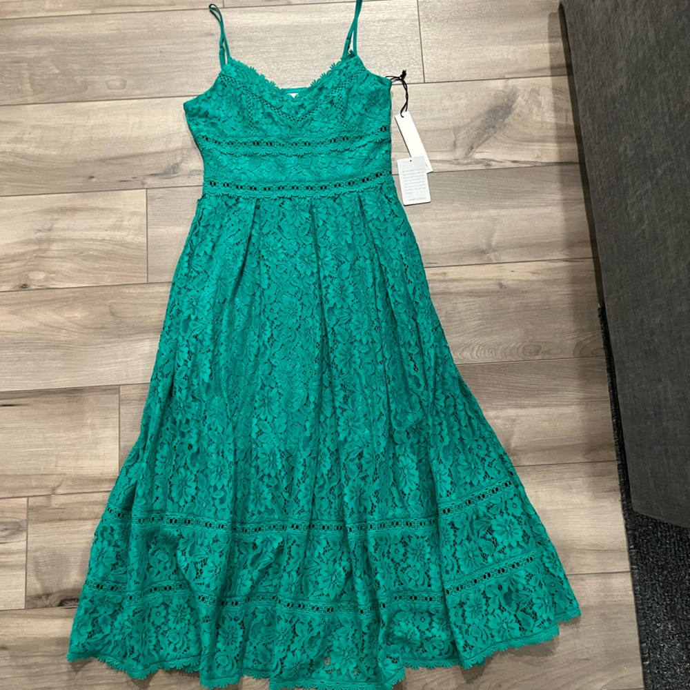 NSR (Napean Sea Rd) Green Lace Dress Size Small
